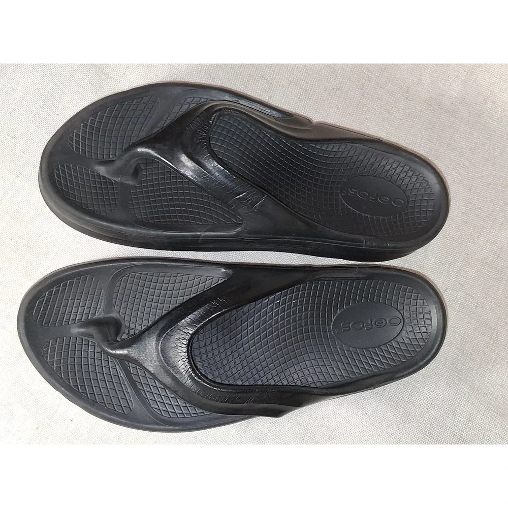Oofos OOriginal Recovery Sandals Black Thong Flip Flops Mens 8 Womens 10 EU 41